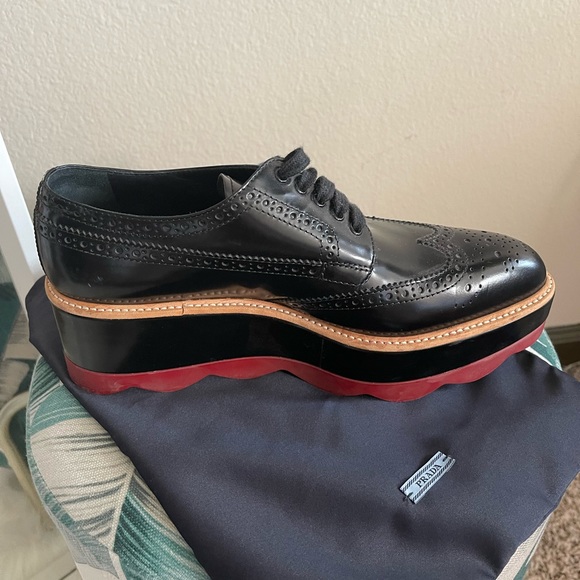 Prada Plateau Brogue lace up platform shoes - Picture 1 of 6